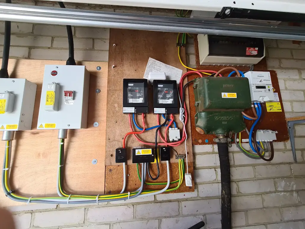 Commercial electrical services by Oaks Electrical